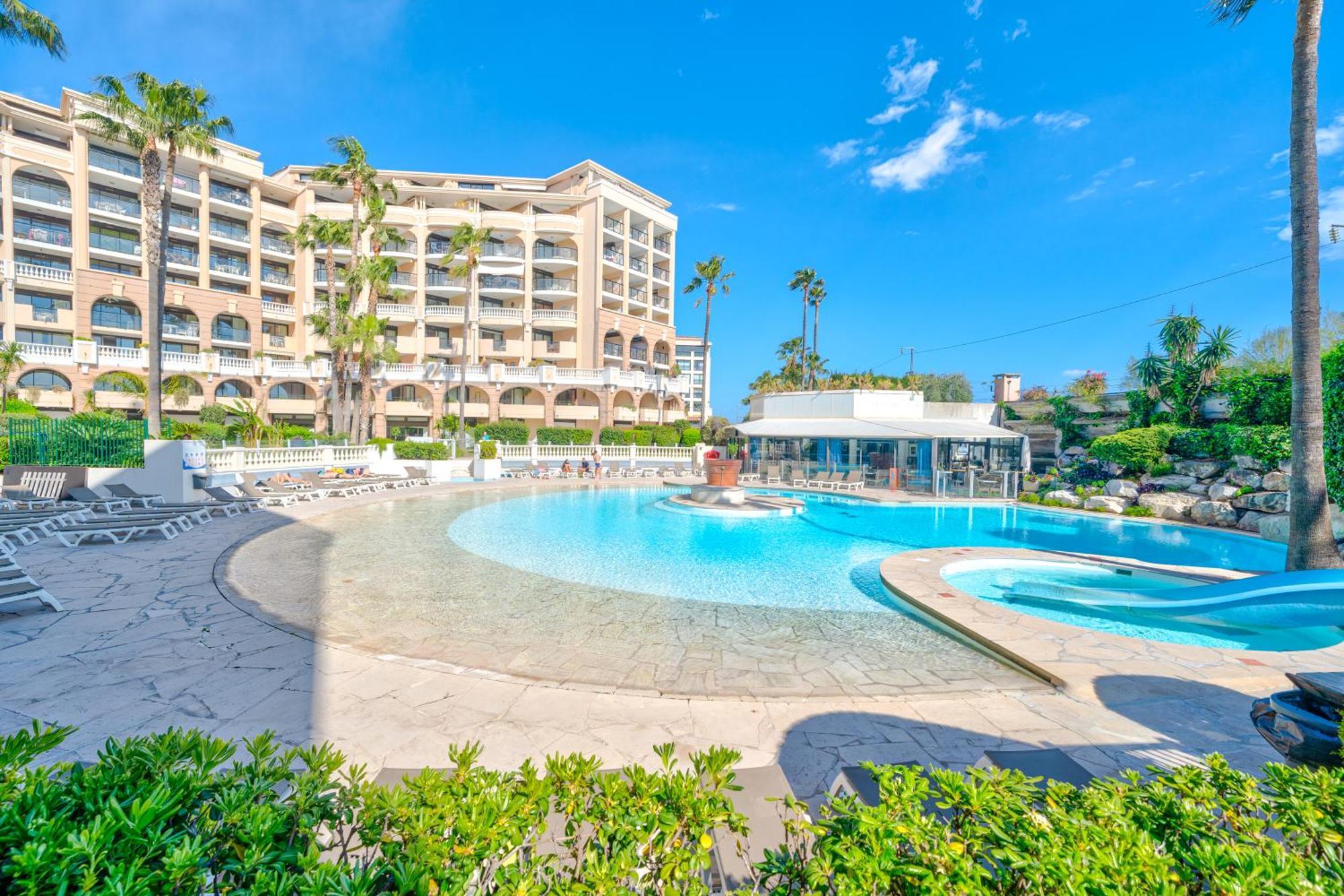 Residence La Palme D'Azur - Cannes Esterno foto